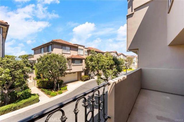19228 Seabrook Lane, Huntington Beach, CA 92648