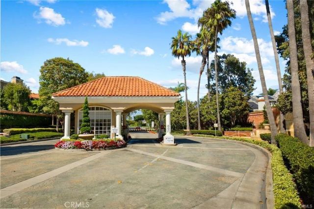 19228 Seabrook Lane, Huntington Beach, CA 92648
