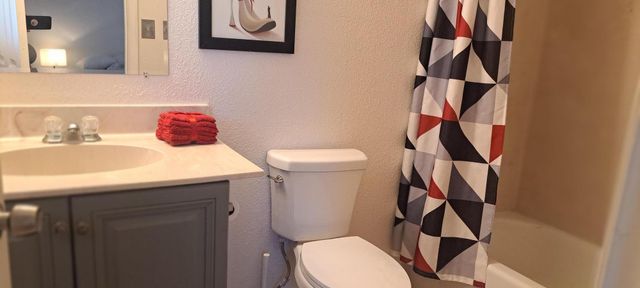 785 Arcturus Avenue SE, Rio Rancho, NM 87124