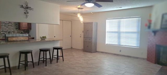 785 Arcturus Avenue SE, Rio Rancho, NM 87124