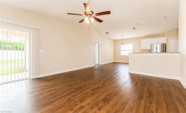 4125 SW 6th PL, Cape Coral, FL 33914