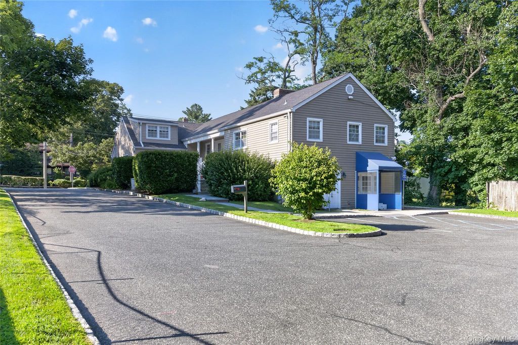 210 E Main Street, Huntington, NY 11743 — photo 4