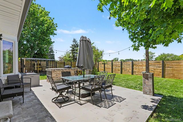 47701 Concord Road, Macomb Township, MI 48044