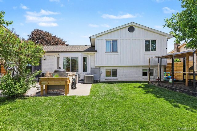 47701 Concord Road, Macomb Township, MI 48044
