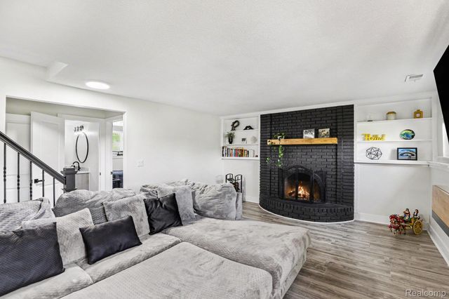 47701 Concord Road, Macomb Township, MI 48044