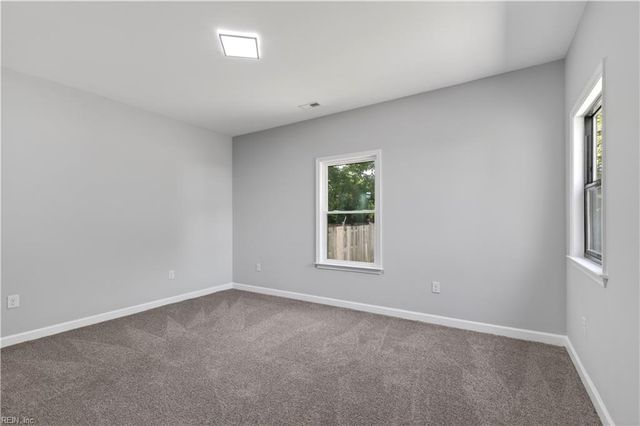 645 Ivy AVE, Newport News, VA 23607