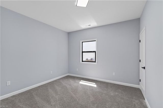 645 Ivy AVE, Newport News, VA 23607