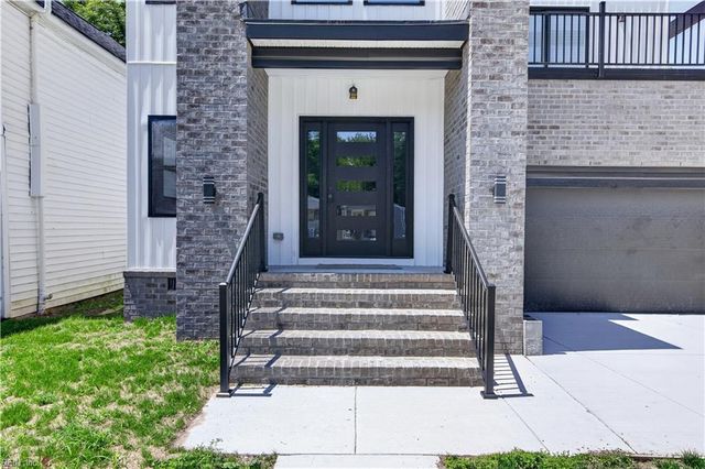 645 Ivy AVE, Newport News, VA 23607