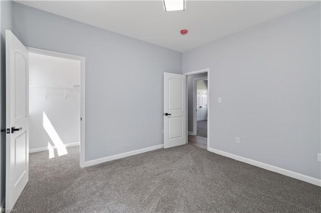 645 Ivy AVE, Newport News, VA 23607