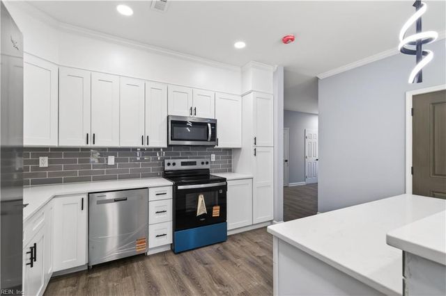 645 Ivy AVE, Newport News, VA 23607