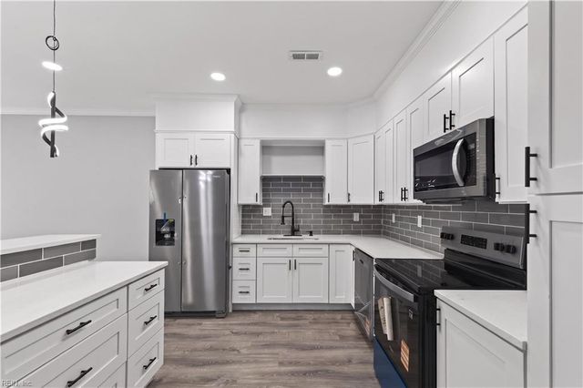 645 Ivy AVE, Newport News, VA 23607
