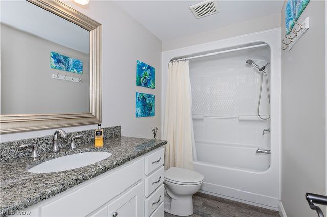 7710 Kenneth Drive, Concord Twp, OH 44077