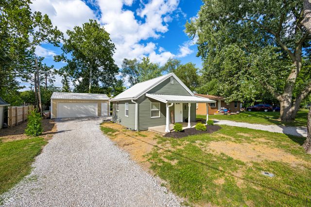 625 Parkway Drive, Columbus, IN 47201