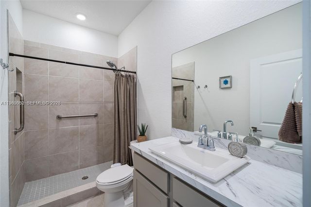 495 NE 5th Lane, Florida City, FL 33034