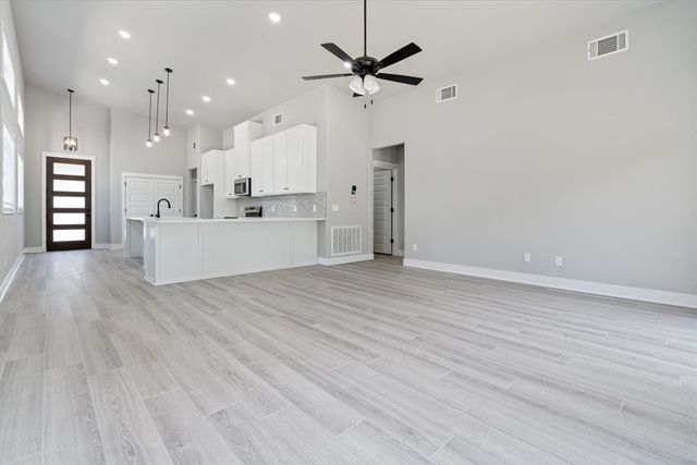 3 Kirkconnel Lane, Bella Vista, AR 72715