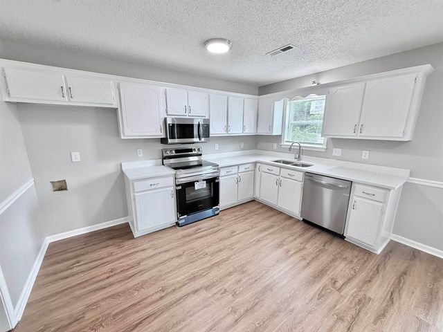 190 FAULKNER HEIGHTS DR, Atoka, TN 38004