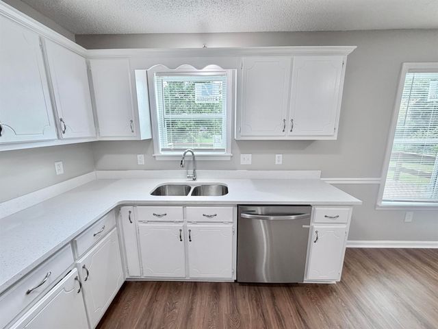 190 FAULKNER HEIGHTS DR, Atoka, TN 38004