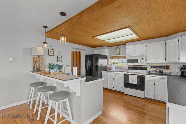 183 N Meadow Creek, Mcallister, MT 59740