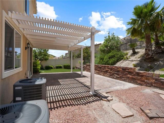 15503 Megan, Canyon Country, CA 91387