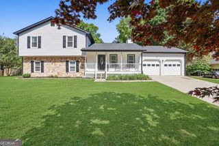 4805 Brandon Acres Lane, Buford, GA 30519