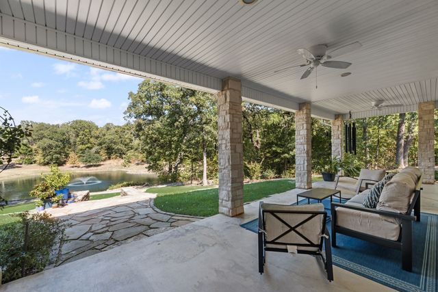 1473 County Road 2980, Windom, TX 75492