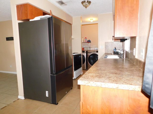 6302 NW 64TH AVENUE, Ocala, FL 34482