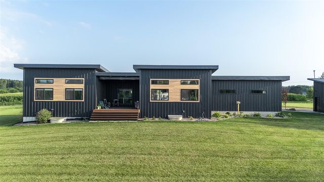 11722 Parmalee Road, Middleville, MI 49333