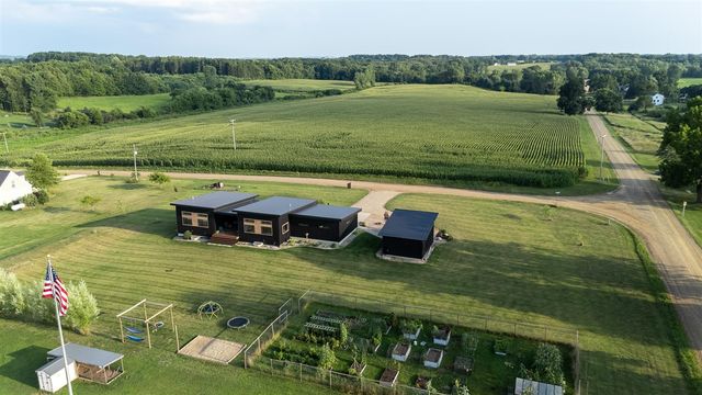 11722 Parmalee Road, Middleville, MI 49333