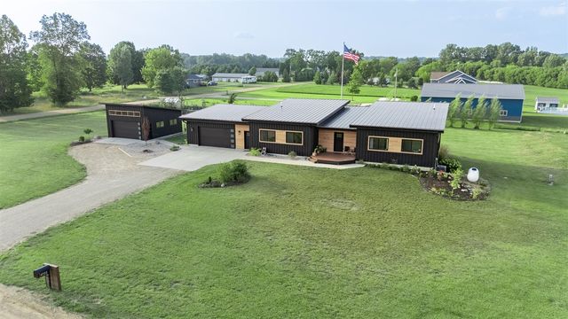 11722 Parmalee Road, Middleville, MI 49333