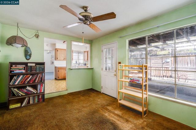 5613 Likins Ave, Martinez, CA 94553