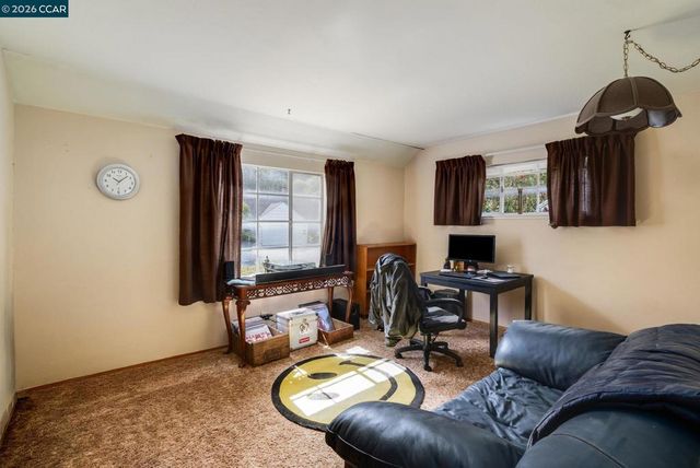 5613 Likins Ave, Martinez, CA 94553