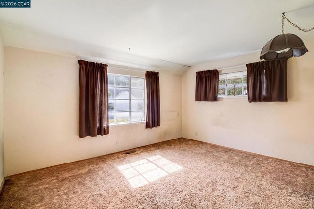 5613 Likins Ave, Martinez, CA 94553