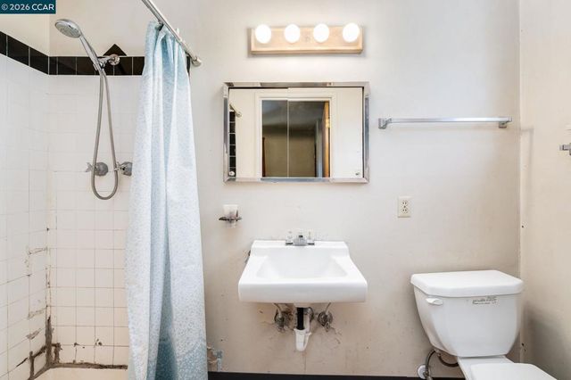 5613 Likins Ave, Martinez, CA 94553