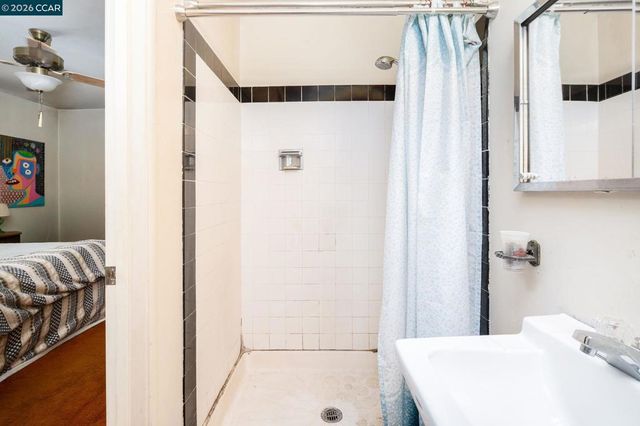 5613 Likins Ave, Martinez, CA 94553