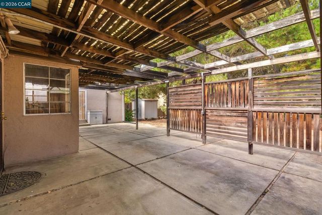 5613 Likins Ave, Martinez, CA 94553