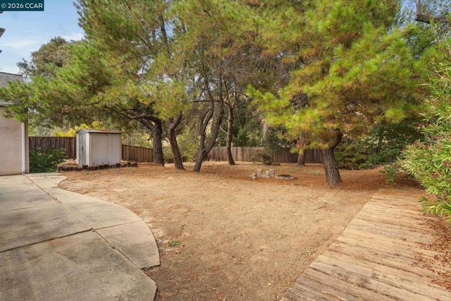 5613 Likins Ave, Martinez, CA 94553