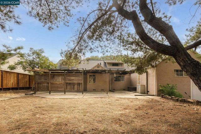5613 Likins Ave, Martinez, CA 94553