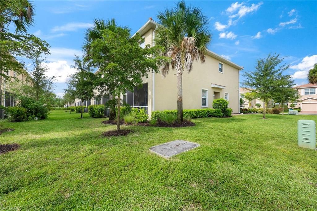 2942 Citrus ST, NAPLES, FL 34120 — photo 2