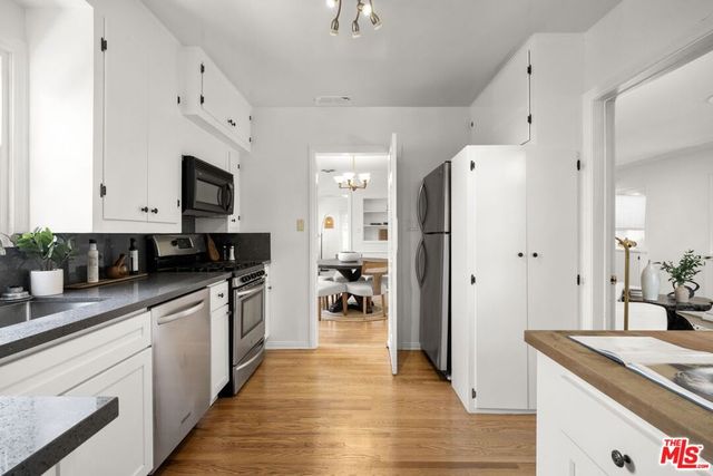 10537 Rountree Road, Los Angeles, CA 90064