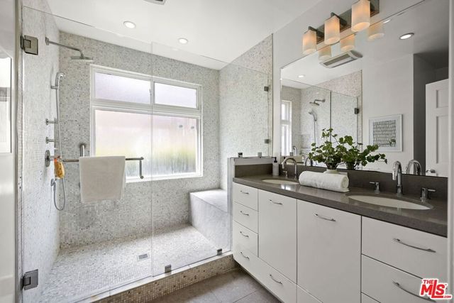 10537 Rountree Road, Los Angeles, CA 90064