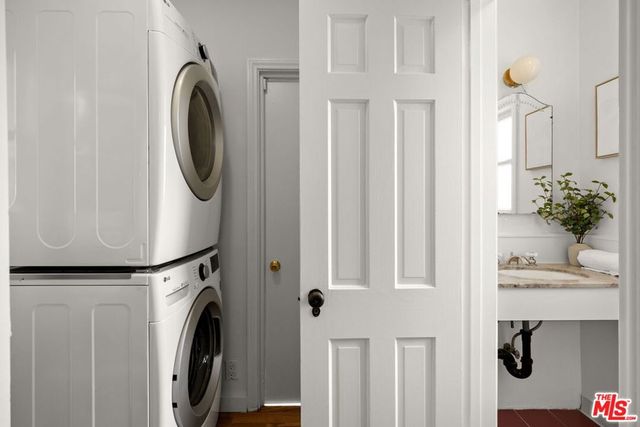 10537 Rountree Road, Los Angeles, CA 90064