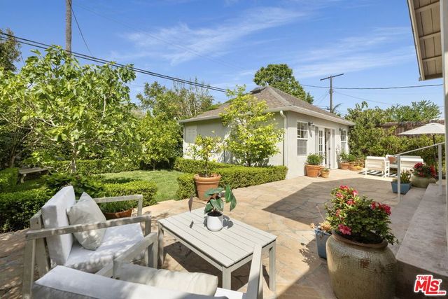 10537 Rountree Road, Los Angeles, CA 90064