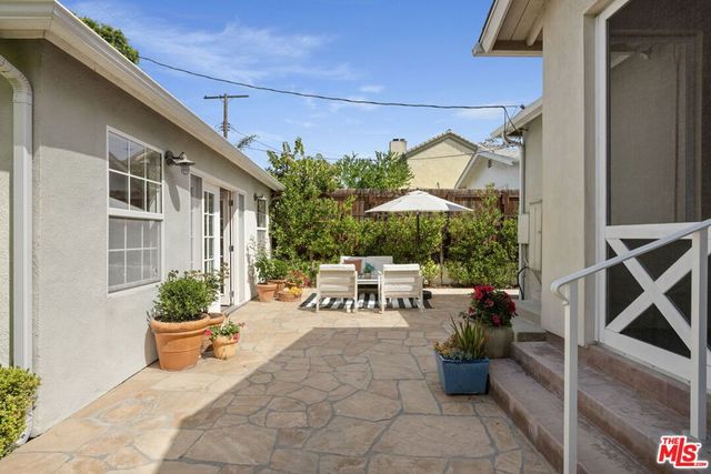 10537 Rountree Road, Los Angeles, CA 90064