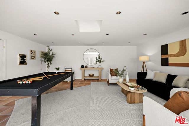 10537 Rountree Road, Los Angeles, CA 90064