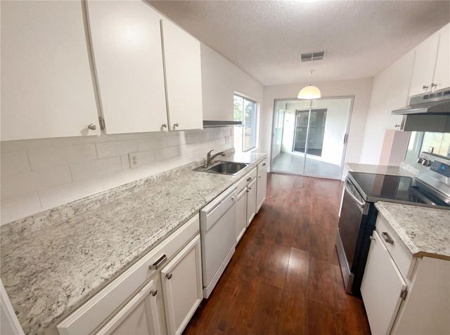 7724 ST ANDREWS BOULEVARD 7724, Weeki Wachee, FL 34613