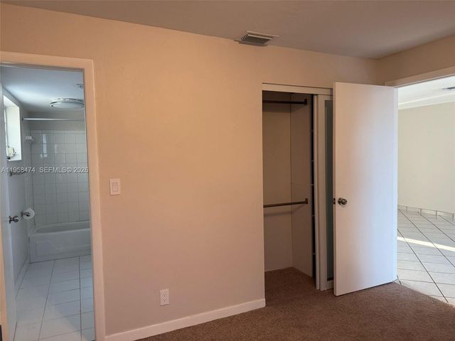 7830 NW 33rd St 308, Davie, FL 33024