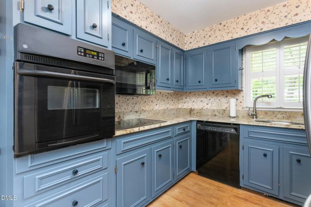 4014 Forest Oaks Lane, Mebane, NC 27302