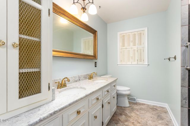 4014 Forest Oaks Lane, Mebane, NC 27302