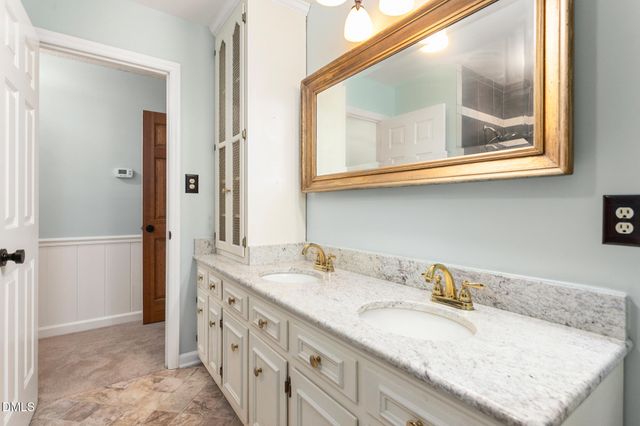 4014 Forest Oaks Lane, Mebane, NC 27302