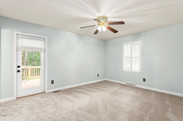4014 Forest Oaks Lane, Mebane, NC 27302
